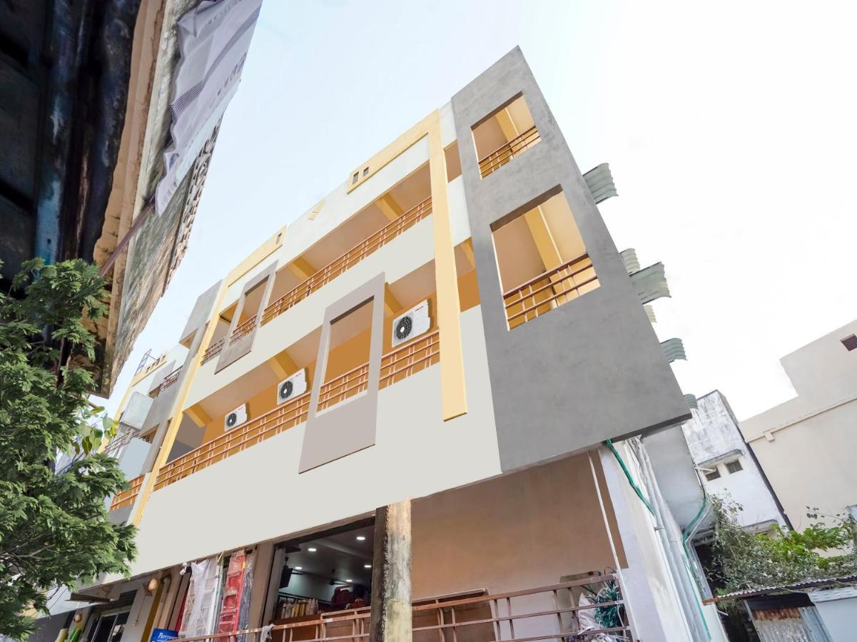 Oyo 84039 Tirumala Grand Rājahmundry Εξωτερικό φωτογραφία
