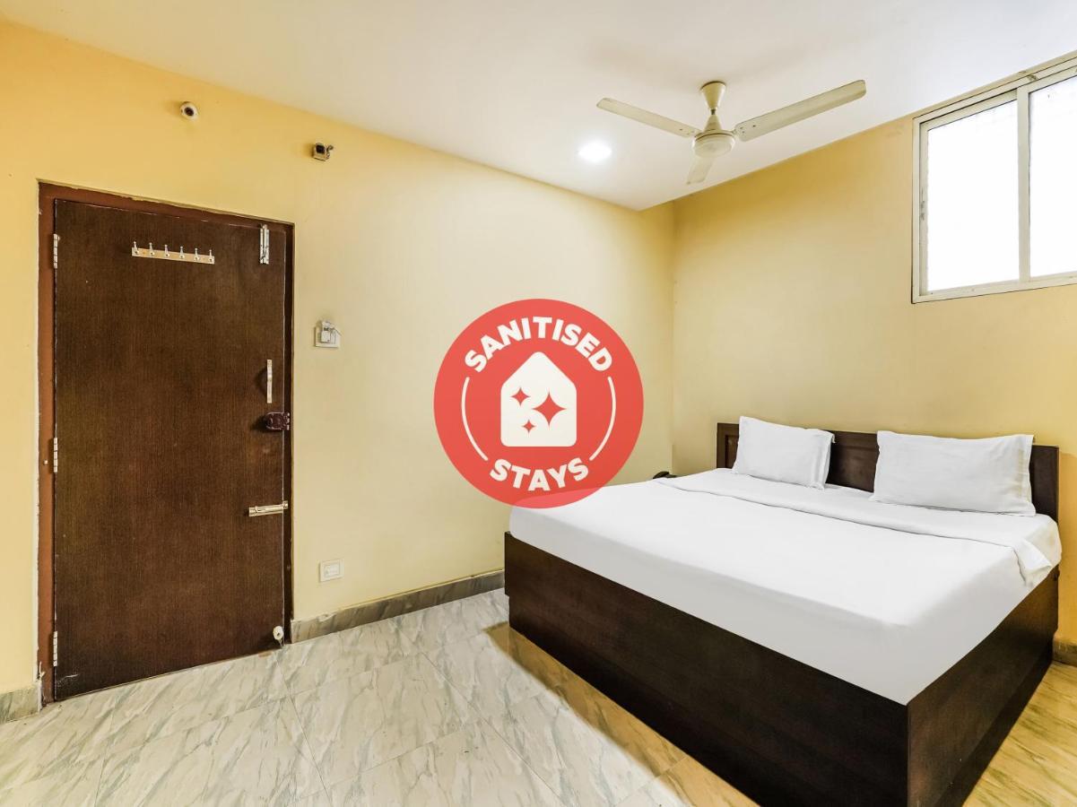 Oyo 84039 Tirumala Grand Rājahmundry Εξωτερικό φωτογραφία